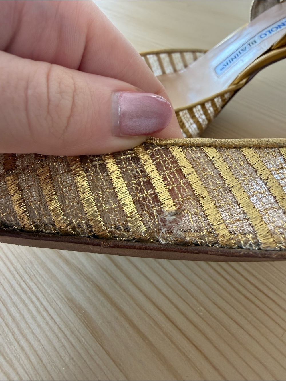 Vintage Manolo Blahnik Gold Slingback Kitten Heel Carolyn Tweed 40.5 Bridal - Picture 6 of 9
